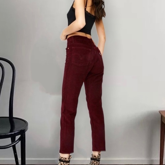 Levi's Denim - Corduroy burgundy jeans by Levi’s